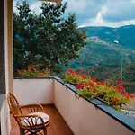 La Hotel