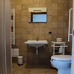 La Hotel *